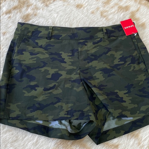 Spanx shorts - Picture 5 of 6